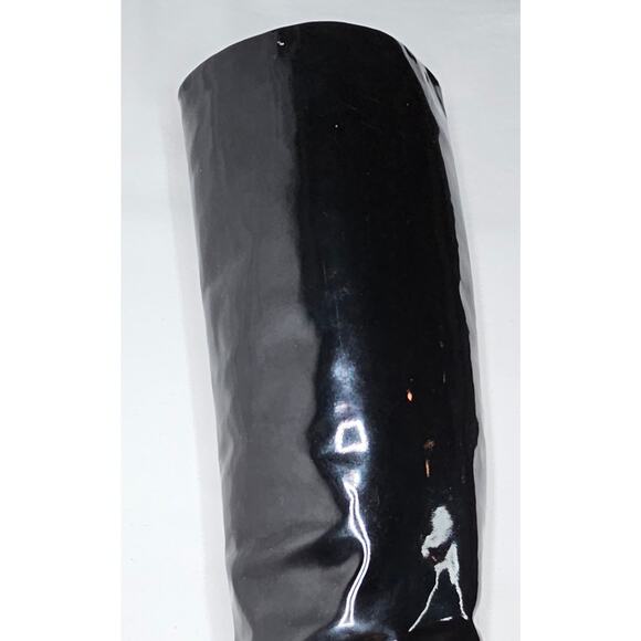 Chanel black patent leather boots with a chunky heel and embroidered CC logo - Picture 11 of 16